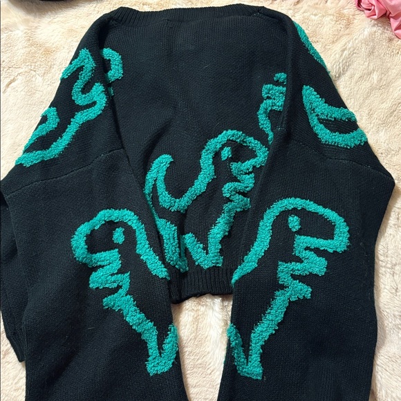 Dressed in LALA cardigan - Picture 4 of 4